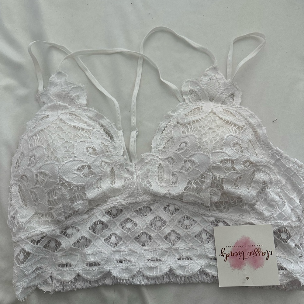 White Lace Bralette with Scalloped Edge and Adjustable Straps